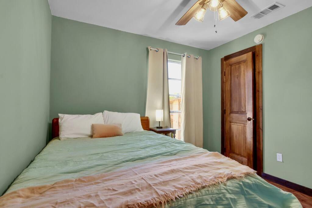 Condo Near Downtown Austin! 외부 사진